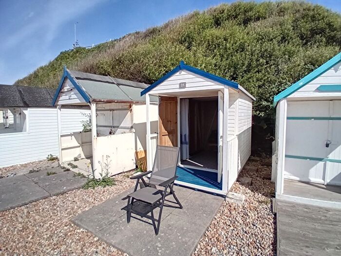 1 Bedroom Chalet For Sale In South Cliff, Bexhill On Sea, TN39