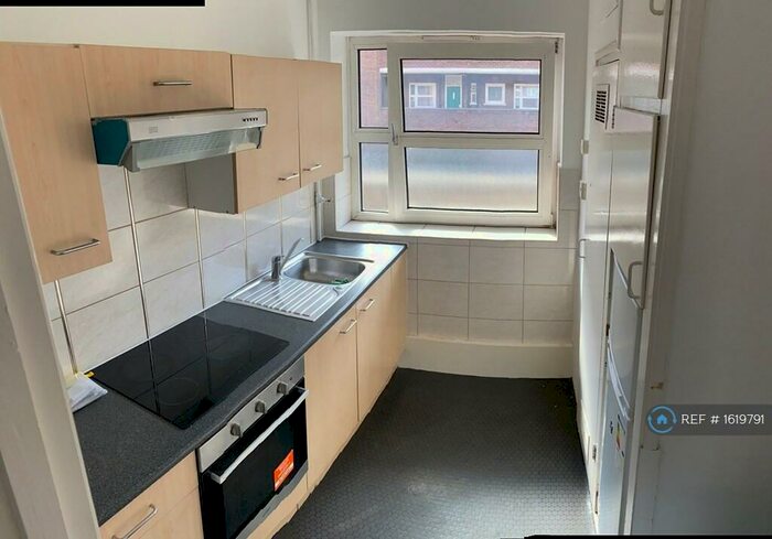 3 Bedroom Flat To Rent In Fulcher House, London, N1