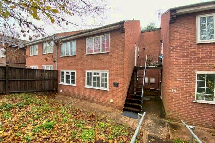 2 Bedroom Maisonette To Rent In Elwes Lodge, Nottingham, NG4
