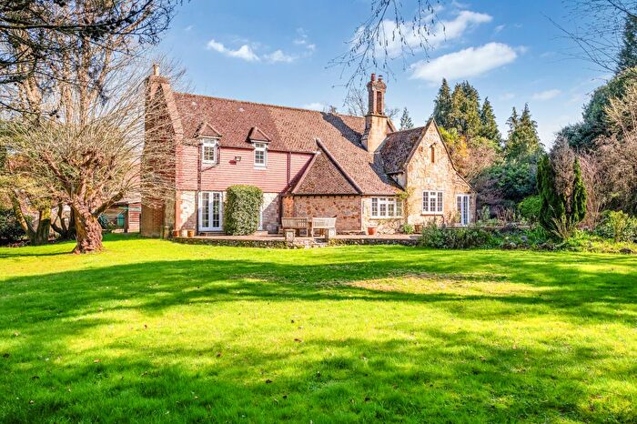 3 Bedroom Detached House For Sale In Nutfield Road, Redhill, RH1