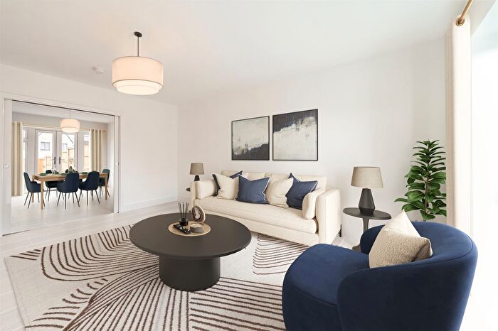 4 Bedroom Semi Detached House For Sale In The Pastures, Woodview, Grays, RM16