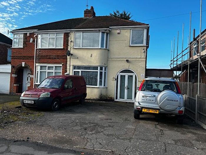 3 Bedroom Semi-Detached House To Rent In Gleneagles Avenue, Leicester, LE4