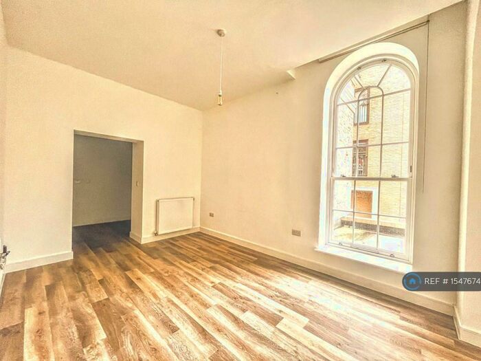 1 Bedroom Flat To Rent In St Clements Ave, London, E3