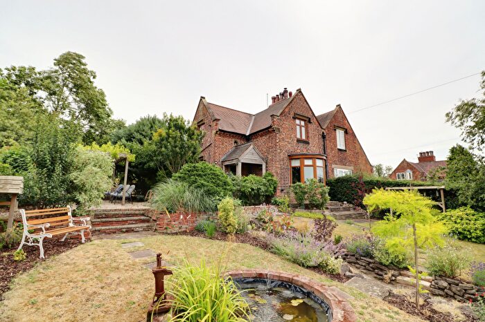 2 Bedroom Semi-Detached House For Sale In Main Street, Saxby-All-Saints, DN20