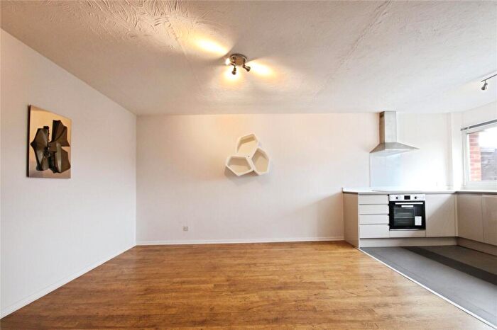 2 Bedroom Apartment To Rent In London Road, Twyford, Reading, Berkshire, RG10