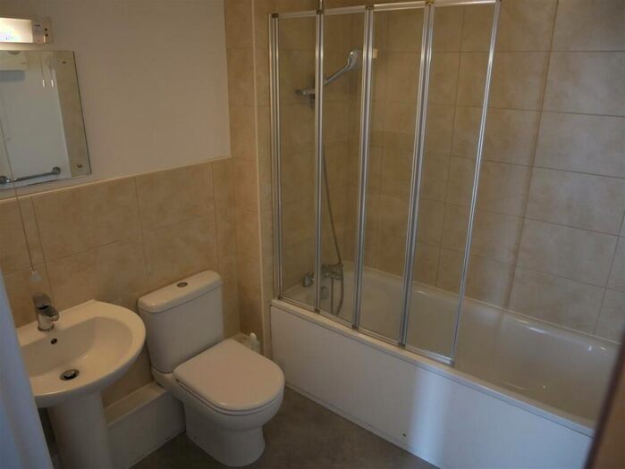 1 Bedroom Apartment To Rent In Wenlock Gardens, Hendon, NW4