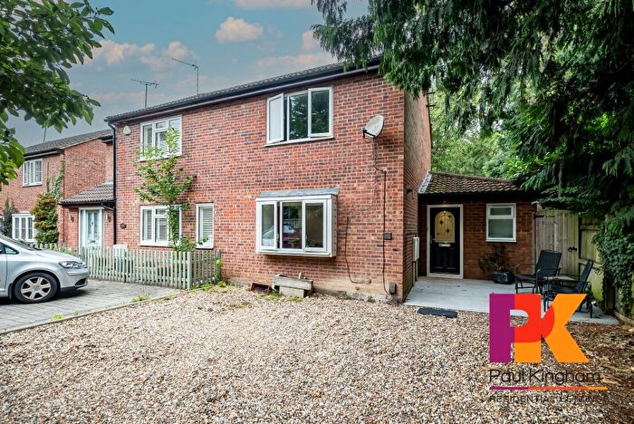 3 Bedroom Semi-Detached House To Rent In Brook Street, Tring, HP23