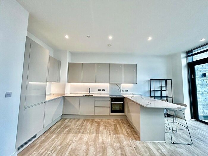 2 Bedroom Penthouse To Rent In Fifve, Queen Street, M3