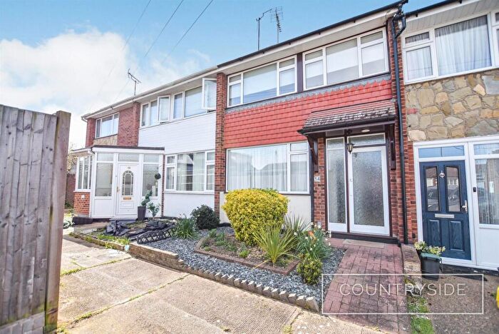 3 Bedroom Terraced House For Sale In St. Clements Close, Benfleet, SS7