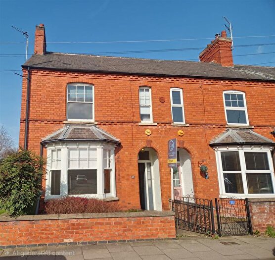 3 Bedroom End Terrace House To Rent In Victoria Street, Newark, NG24