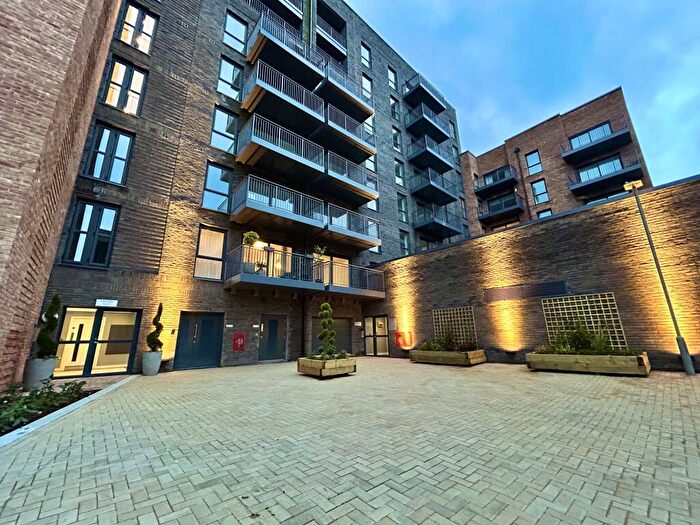 1 Bedroom Apartment To Rent In Canal Street, Campbell Park, Milton Keynes, MK9