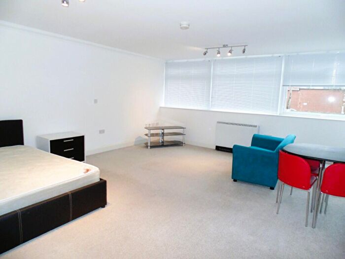 Studio To Rent In Earlham Road, Norwich, Norfolk, NR2