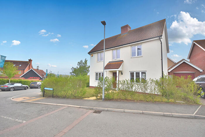 4 Bedroom Detached House For Sale In Kitchener Road, Bishop's Stortford, Hertfordshire, CM23