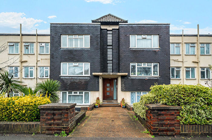 2 Bedroom Apartment For Sale In Stafford Road, Croydon, CR0