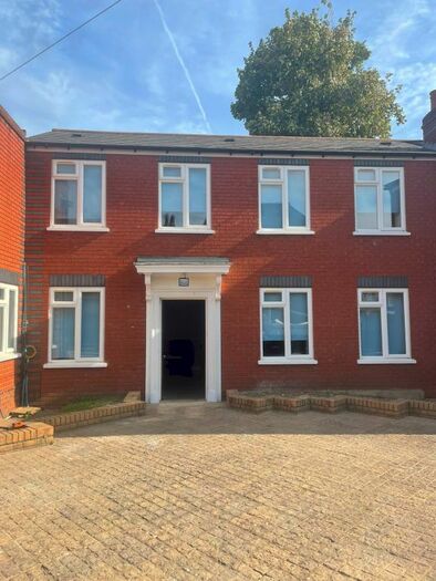 6 Bedroom Terraced House To Rent In Belmont Park Road, London, E10