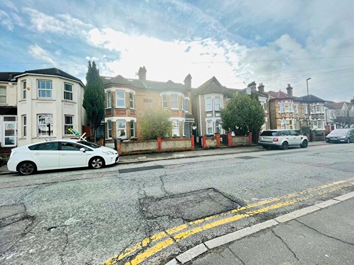 2 Bedroom Apartment To Rent In Waddon Road, CR0