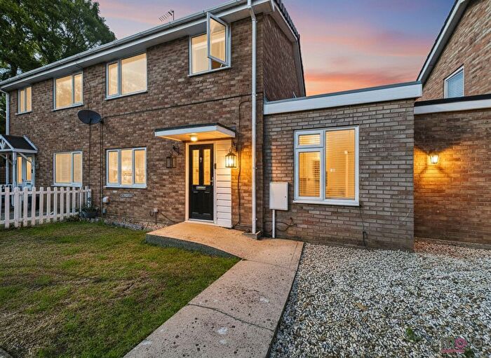 3 Bedroom Terraced House For Sale In Woodland Green, Upton St. Leonards, GL4