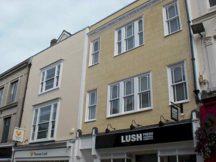 Studio To Rent In High Street, Canterbury, Kent, CT1