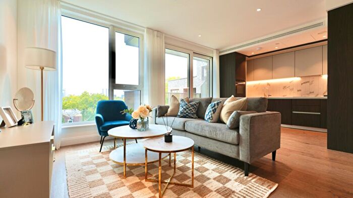 2 Bedroom Apartment To Rent In Gasholder Place, SE11