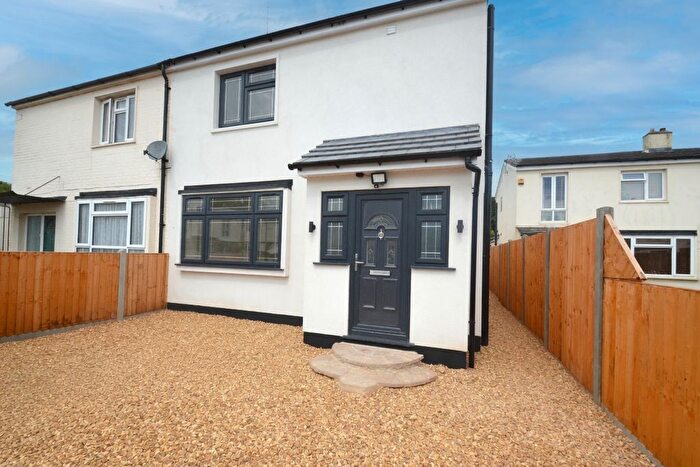 3 Bedroom Semi-Detached House To Rent In Preston Road, Shepperton, TW17