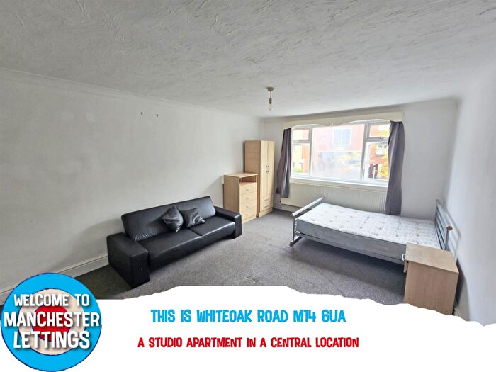 Apartment To Rent In Oak Court, Whiteoak Road Manchester, M14