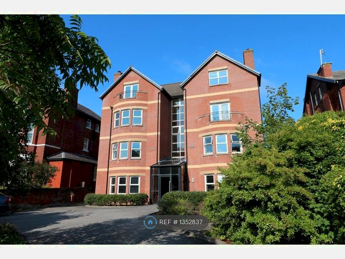 2 Bedroom Flat To Rent In Aaron Court, Southport, PR9