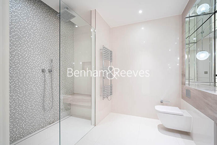 2 Bedroom Apartment To Rent In Sugar Quay, Water Lane, EC3R