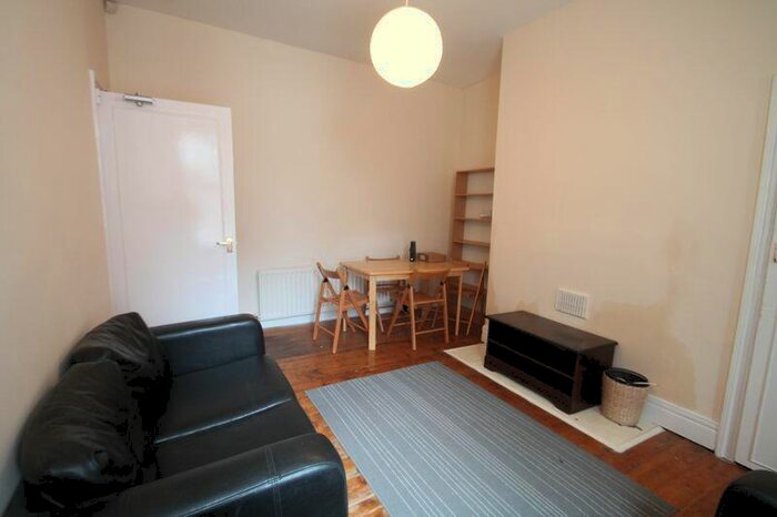 2 Bedroom Flat To Rent In Hotspur Street, Newcastle Upon Tyne, NE6