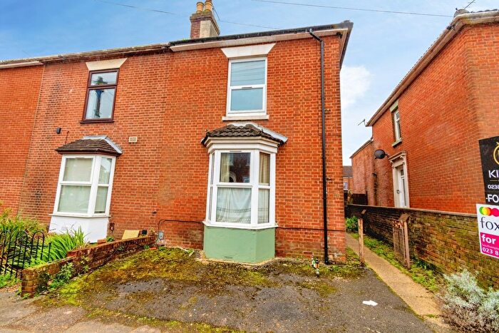 4 Bedroom Terraced House For Sale In Avenue Road, Southampton, Hampshire, SO14