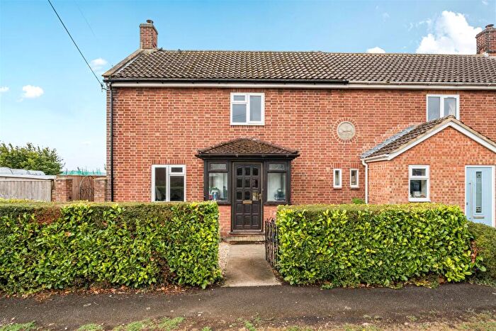 3 Bedroom Semi Detached House For Sale In Newleaze, Steeple Ashton, BA14