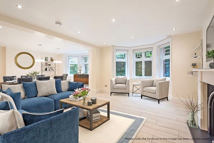 3 Bedroom Flat To Rent In Abingdon Villas, London, W8