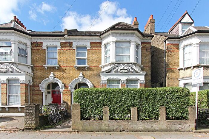 Studio To Rent In Streatham Place, Streatham Hill, SW2