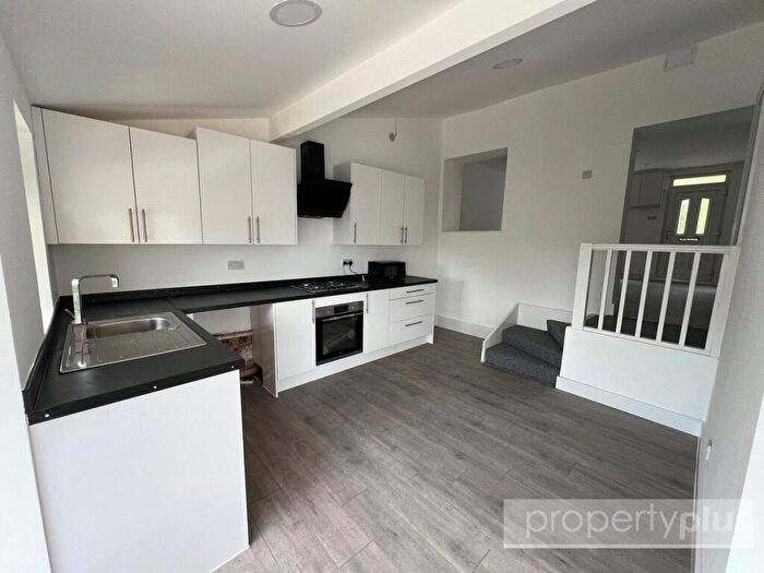 3 Bedroom Terraced House For Sale In Collenna Road, Tonyrefail, Rhondda Cynon Taff, CF39