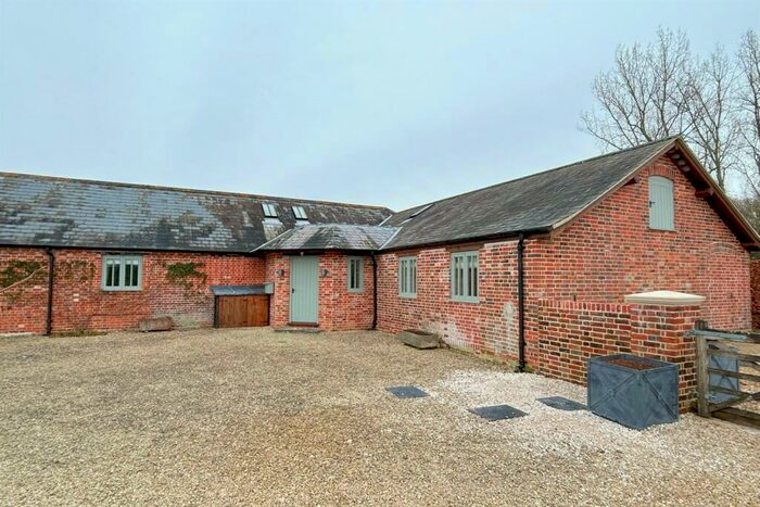 3 Bedroom Semi-Detached Bungalow To Rent In Horton, BH21