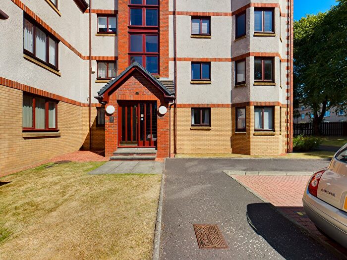 2 Bedroom Flat To Rent In South Elixa Place, Willowbrae, Edinburgh, EH8