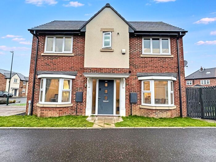 3 Bedroom Semi-Detached House For Sale In Eskdale Drive, Jarrow, NE32