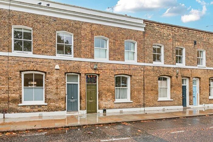 2 Bedroom Terraced House For Sale In Barnet Grove, Bethnal Green, London, E2