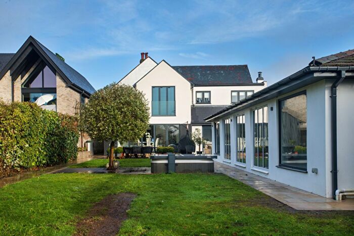 5 Bedroom Detached House For Sale In Great Wheatley Road, Rayleigh, SS6