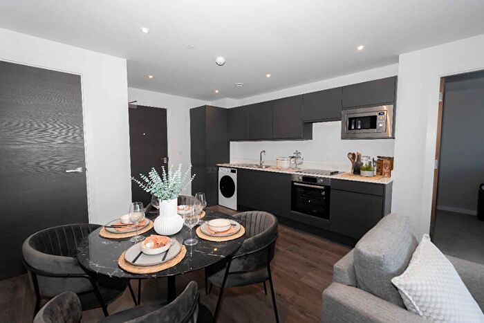 2 Bedroom Apartment To Rent In Greengate, Manchester, Greater Manchester, M3