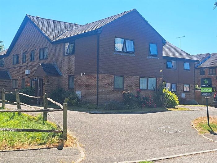 1 Bedroom Flat For Sale In Spences Lane, Lewes, BN7