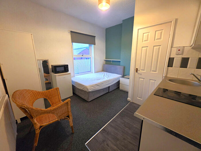 Terraced House To Rent In Edgwick Road, Coventry, West Midlands, CV6