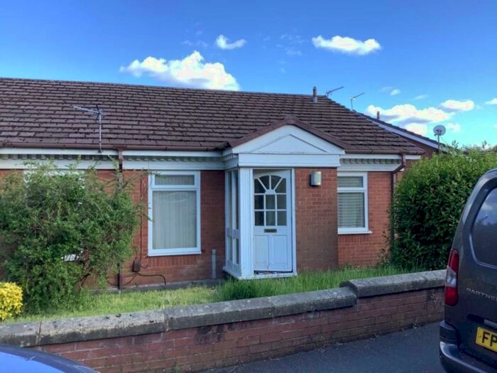 2 Bedroom Bungalow To Rent In Brotherton Drive, Manchester, M3