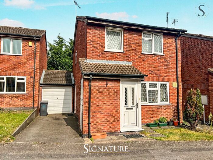 3 Bedroom Detached House To Rent In Sandhurst Close, Leicester, LE3