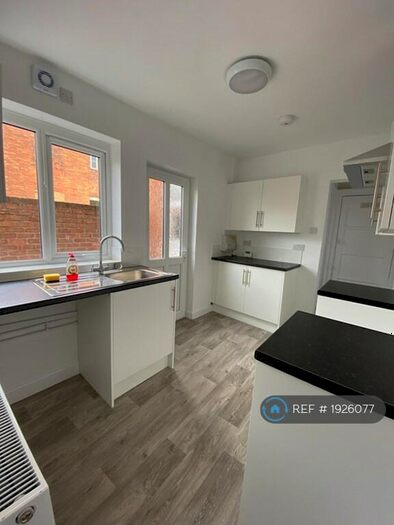 4 Bedroom Semi-Detached House To Rent In Slade Road, Birmingham, B23