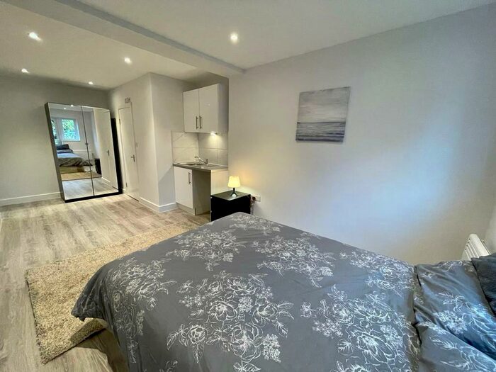 Studio To Rent In Masons Avenue, Harrow, Middlesex, HA3