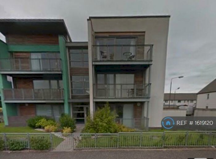 2 Bedroom Flat To Rent In Weir Street, Stirling, FK8