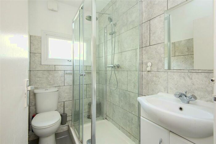 1 Bedroom Flat To Rent In Brighton Avenue, Walthamstow, London, E17