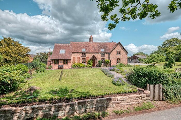 4 Bedroom Detached House For Sale In Copyholt Lane, Stoke Prior, B60