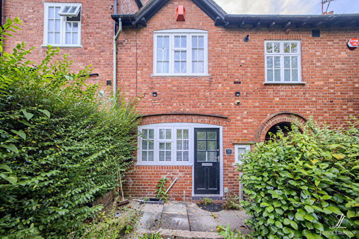 2 Bedroom Terraced House To Rent In The Square, Harborne, B17