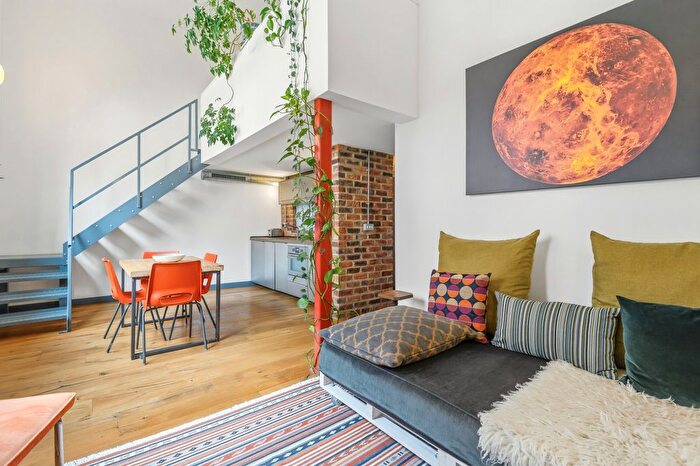 1 Bedroom Flat For Sale In Butcher Street, Leeds, LS11